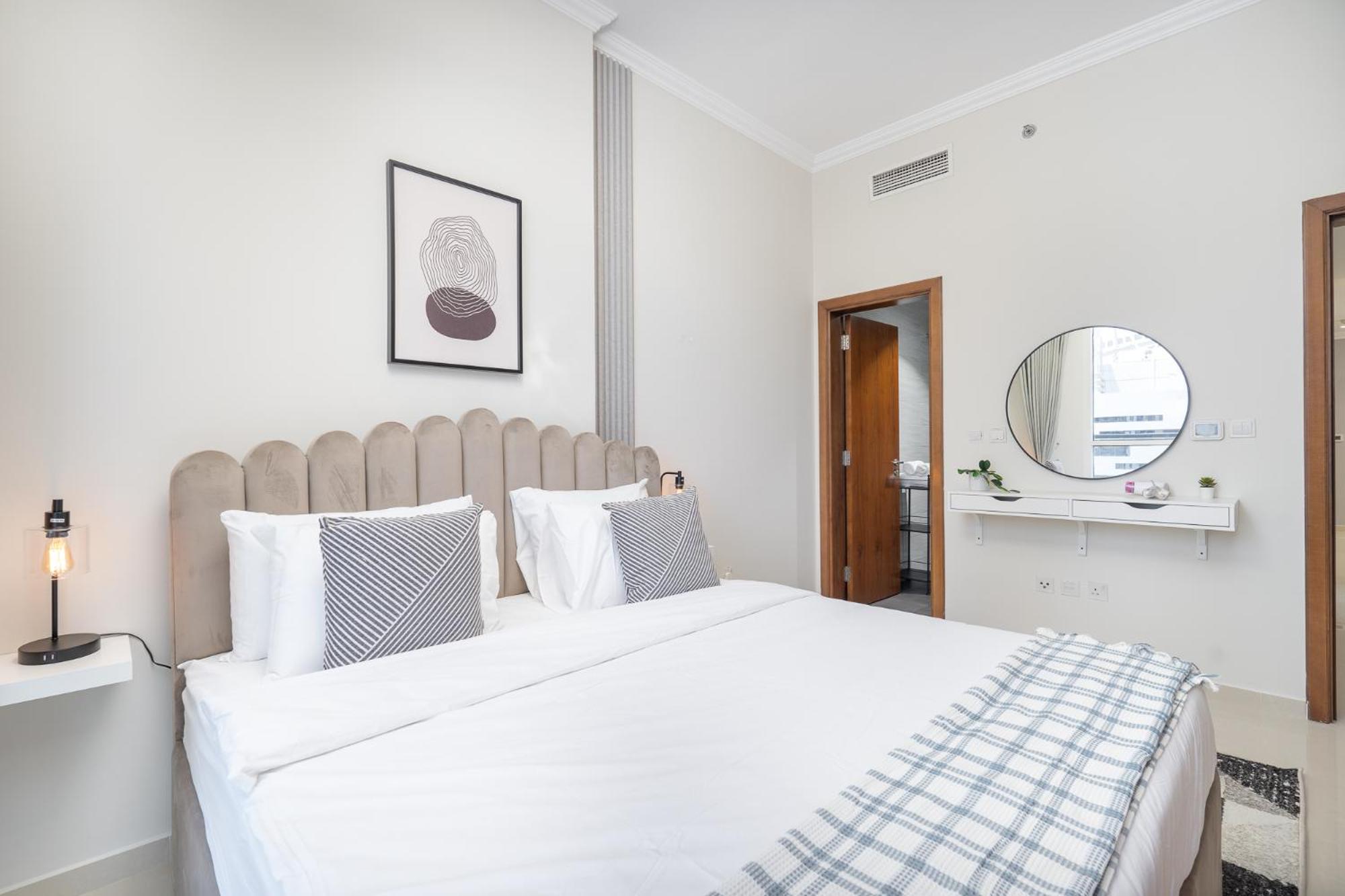 Heaven Crest Vacation Homes Downtown - Studio And 1 Bedroom Suites 2 Minute Walk To Dubai Mall And Burj Khalifa Екстер'єр фото
